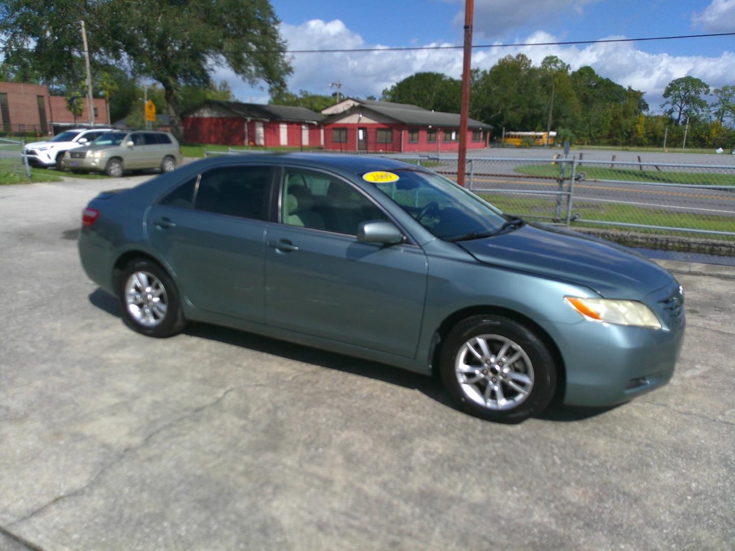 2009 GRN TOYOTA CAMRY CE; SE; LE; XL (4T4BE46K59R) , located at 1200 Cassat Avenue, Jacksonville, FL, 32205, (904) 695-1885, 30.302404, -81.731033 - Photo#2